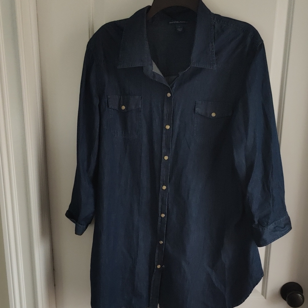 Bandolino Dark Blue Denim Casual Button-Down Shirt